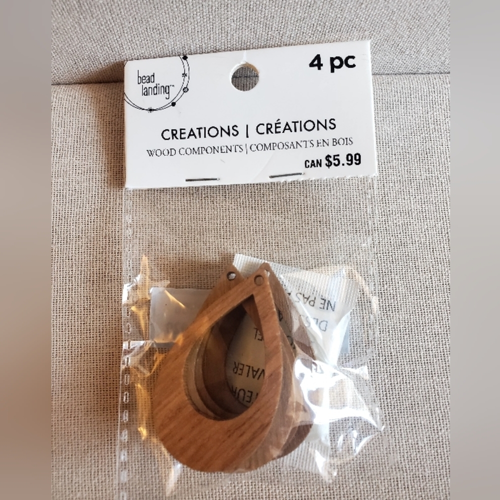 New Wooden Jewelry (4pc)